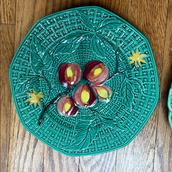 Colorful Majolica Plates Set of 4 - Picture 2 of 5